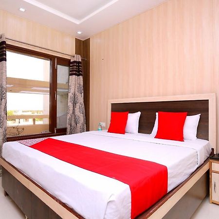 Oyo Flagship Armaan Resort Shāhpur Exteriér fotografie