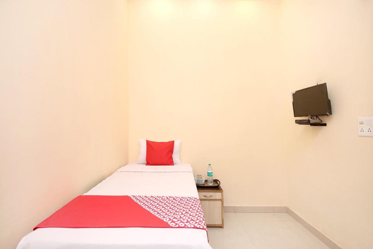 Oyo Flagship Armaan Resort Shāhpur Exteriér fotografie