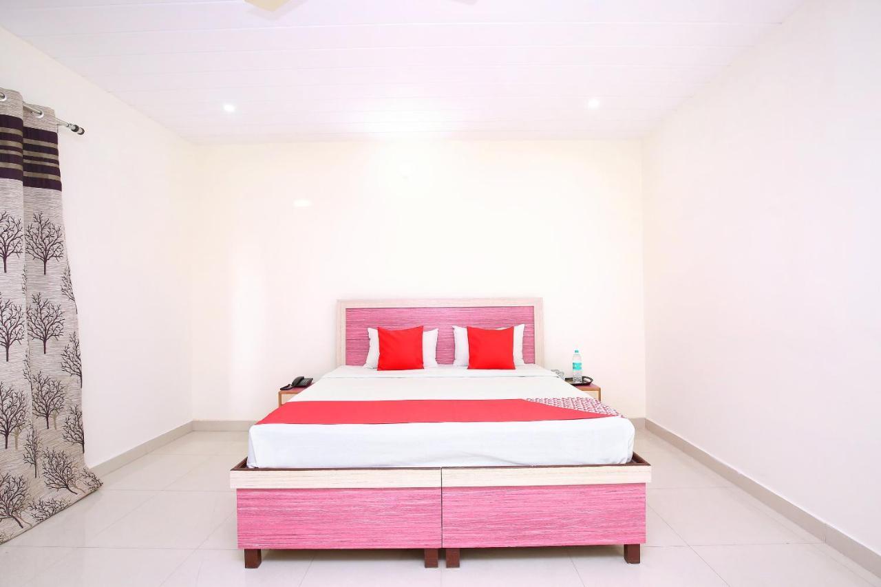 Oyo Flagship Armaan Resort Shāhpur Exteriér fotografie